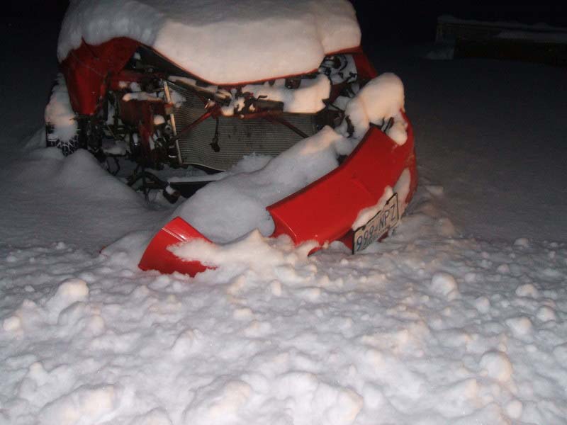Red 1998 Pontiac Sunfire Write off